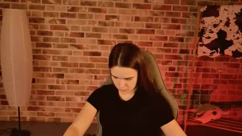 maybloom_ online show from November 8, 5:18 am