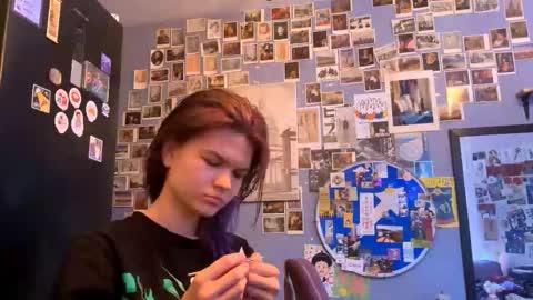 Rose online show from March 6, 7:27 am