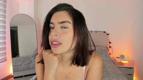 ALIS online show from April 23, 8:33 pm