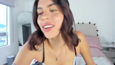 Snapshot of mayli_xx chatting on June 2, 10:34 pm ALIS online show from June 2, 10:34 pm