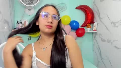 Snapshot of maylin_hornyy19 chatting on June 9, 3:18 am Maylin online show from June 9, 3:18 am