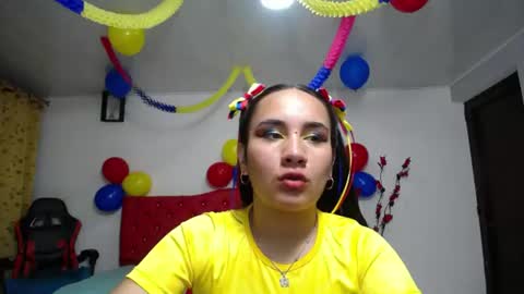 Snapshot of maylin_hornyy19 chatting on June 18, 4:24 am Maylin online show from June 18, 4:24 am