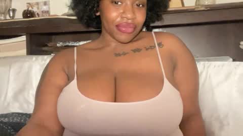 mayluvsu online show from February 20, 4:31 am