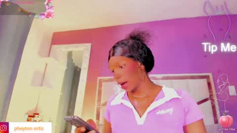 Snapshot of mayo_771804 chatting on July 4, 8:26 pm Karol black18 online show from July 4, 8:26 pm
