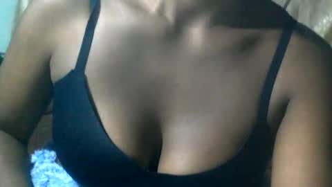 Snapshot of mayolu586 chatting on June 6, 5:45 am Maya online show from June 6, 5:45 am