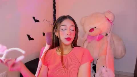 Snapshot of mayproject2 chatting on October 31, 9:05 pm may online show from October 31, 9:05 pm