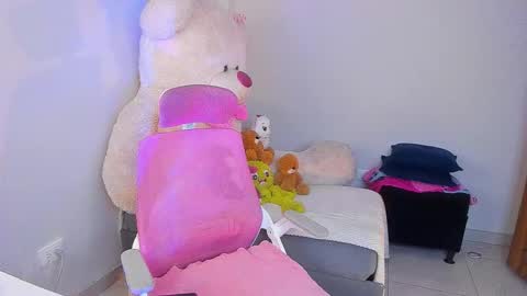 Snapshot of mayproject2 chatting on November 24, 10:53 pm may online show from November 24, 10:53 pm