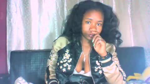 mayrah online show from October 24, 9:11 pm