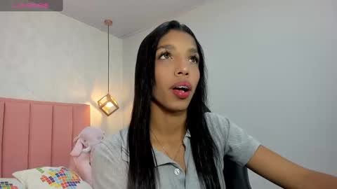 Snapshot of mayroberts chatting on January 17, 12:10 pm MAY online show from January 17, 12:10 pm