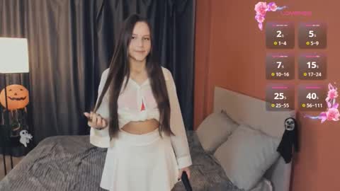 May online show from October 31, 1:23 pm