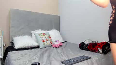 Snapshot of mayteminaj chatting on June 12, 10:08 pm mayte online show from June 12, 10:08 pm