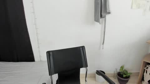 mazikeen_18 online show from January 7, 12:09 pm