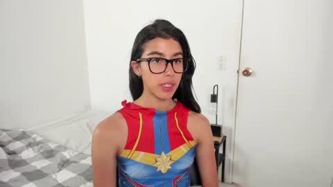Snapshot of mazikeen_18 chatting on June 29, 1:33 pm mazikeen_18 online show from June 29, 1:33 pm