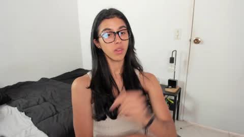 Snapshot of mazikeen_18 chatting on July 6, 3:03 pm mazikeen_18 online show from July 6, 3:03 pm