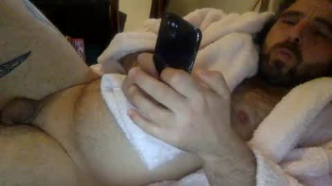 Snapshot of mazl0w chatting on July 24, 5:05 am mazl0w online show from July 24, 5:05 am