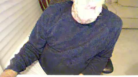 Snapshot of mbeastie chatting on January 19, 2:36 am Beastie online show from January 19, 2:36 am