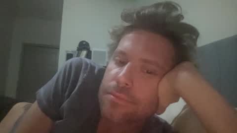 Snapshot of mbnc chatting on December 22, 6:49 am lol online show from December 22, 6:49 am