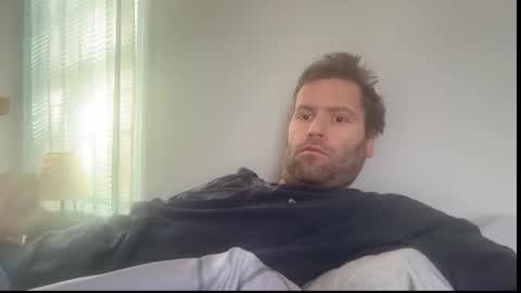 Snapshot of mbnc chatting on February 14, 6:37 pm lol online show from February 14, 6:37 pm