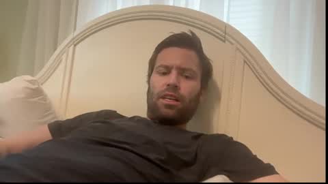 Snapshot of mbnc chatting on April 5, 3:31 pm lol online show from April 5, 3:31 pm