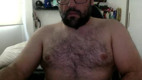 Snapshot of mbotve chatting on June 5, 6:57 pm VzlaMan online show from June 5, 6:57 pm