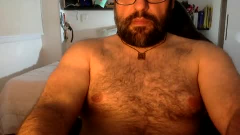 Snapshot of mbotve chatting on June 19, 5:45 am VzlaMan online show from June 19, 5:45 am