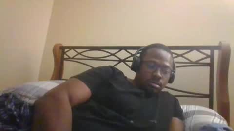 Snapshot of mbsupreme chatting on June 1, 2:57 am Mark online show from June 1, 2:57 am