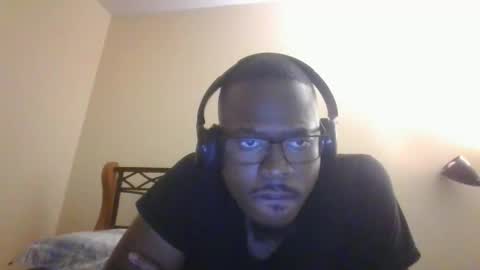 Snapshot of mbsupreme chatting on June 8, 3:18 am Mark online show from June 8, 3:18 am