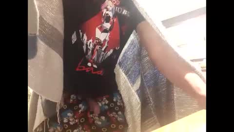 Snapshot of mccock16cm chatting on December 28, 2:33 am mccock16cm online show from December 28, 2:33 am