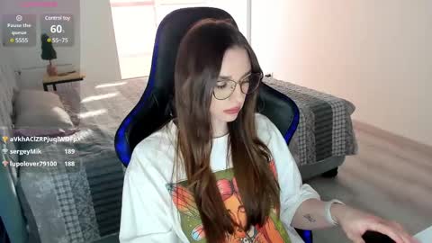 mcfly_11 online show from February 9, 8:11 am