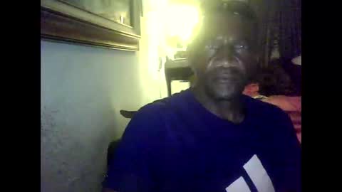 Snapshot of mcgreendevillovesomecock chatting on November 17, 4:40 am Chillbating online show from November 17, 4:40 am