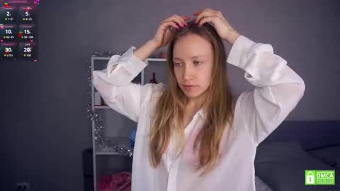 Mary  online show from December 16, 6:29 am