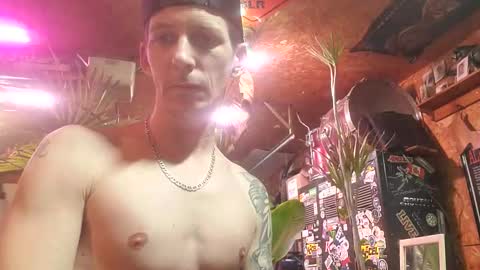 mcmiller8 online show from January 14, 2:28 am