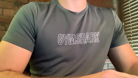 Snapshot of mcr8080 chatting on January 8, 11:54 am mcr8080 online show from January 8, 11:54 am