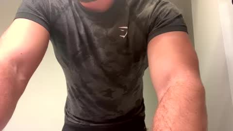 Snapshot of mcr8080 chatting on January 11, 8:32 pm mcr8080 online show from January 11, 8:32 pm