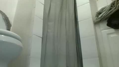 Snapshot of meaderd740870 chatting on September 16, 9:54 am meaderd740870 online show from September 16, 9:54 am