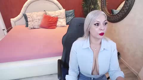 meamandax online show from March 11, 8:09 am