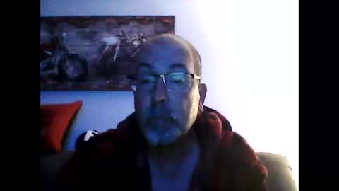 me at home online show from October 11, 10:25 am