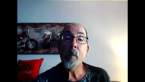 me at home online show from October 18, 2:29 pm