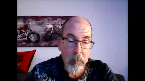 me at home online show from March 11, 7:53 pm