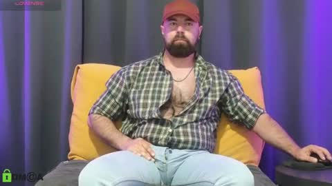 Snapshot of meaty_roll chatting on July 8, 3:11 am Meaty Roll online show from July 8, 3:11 am