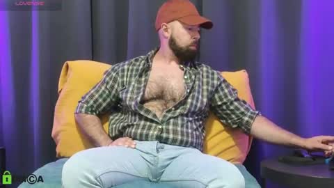 Snapshot of meaty_roll chatting on July 9, 2:43 pm Meaty Roll online show from July 9, 2:43 pm