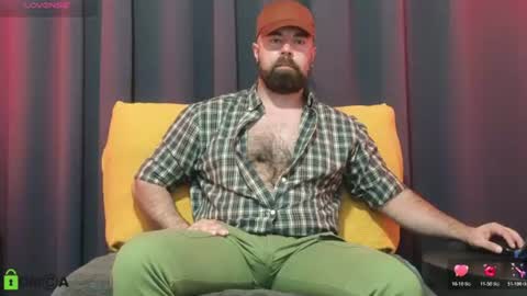 Snapshot of meaty_roll chatting on July 12, 1:07 am Meaty Roll online show from July 12, 1:07 am