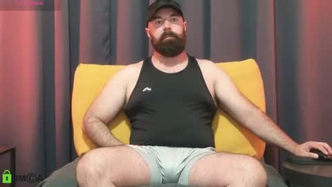 Snapshot of meaty_roll chatting on August 1, 1:49 am Meaty Roll online show from August 1, 1:49 am