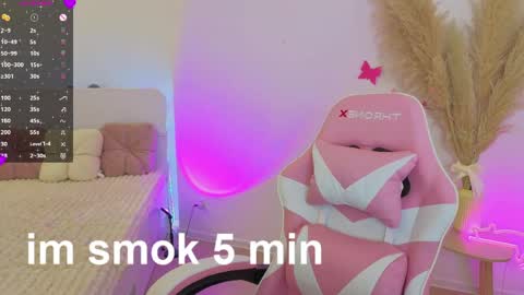 Dina online show from May 9, 8:58 pm