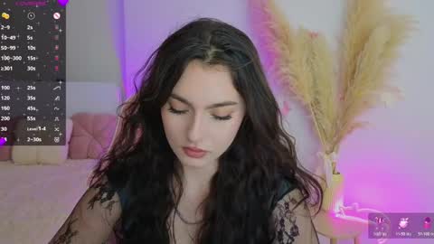 Dina online show from May 20, 9:10 pm