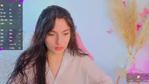Dina online show from June 13, 1:53 pm