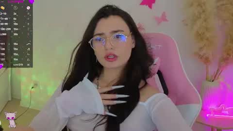 Dina online show from July 9, 9:19 pm