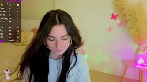 Dina online show from July 11, 7:49 pm