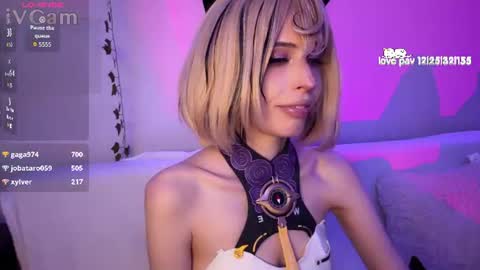 Nicole online show from August 4, 7:27 pm