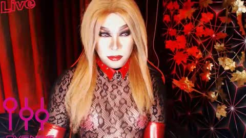 Snapshot of medusaprey chatting on October 24, 7:32 pm THE QUEEN ALPHA   Queen Medusa Prey online show from October 24, 7:32 pm